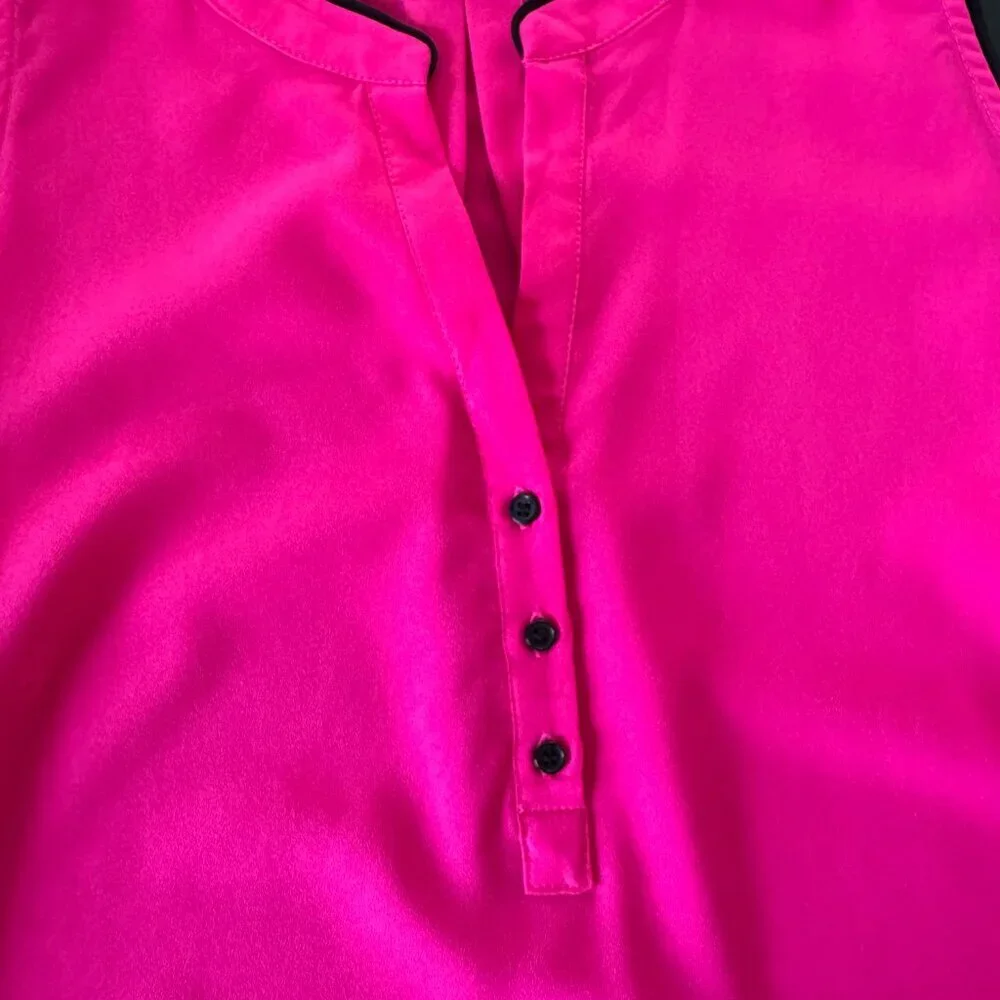 🔥 4 for $20 DEAL 🔥 Dalia Hot Pink Sleeveless Blouse Size M - Picture 3 of 5